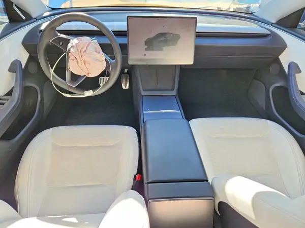 5YJ3E1EB0SF007906 2025 TESLA MODEL 3 - Image 8