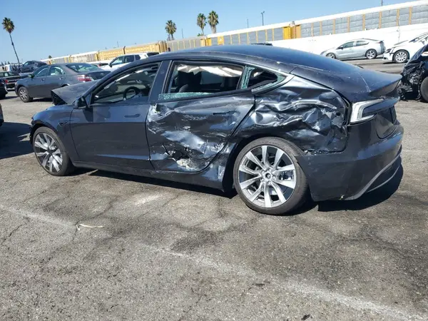 5YJ3E1EB0SF008313 2025 TESLA MODEL 3 - Image 2