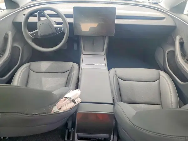 5YJ3E1EB0SF073629 2025 TESLA MODEL 3 - Image 8