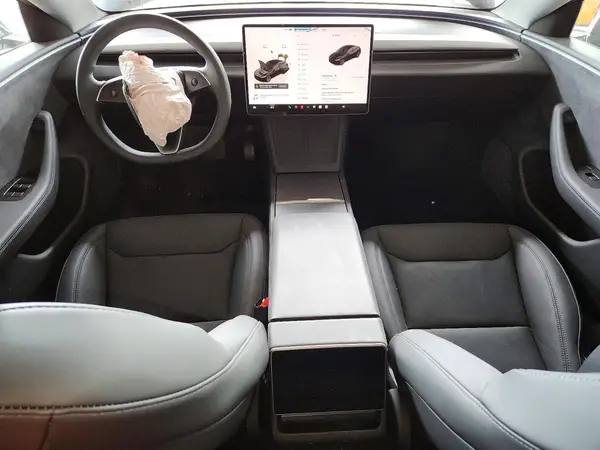 5YJ3E1EB0SF078667 2025 TESLA MODEL 3 - Image 8