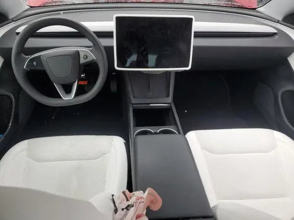 5YJ3E1EB0SF874044 2025 TESLA MODEL 3 - Image 8
