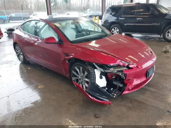 5YJ3E1EB0SF874805 2025 TESLA MODEL 3 - Image 1