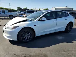 5YJ3E1EB0SF883634 2025 TESLA MODEL 3