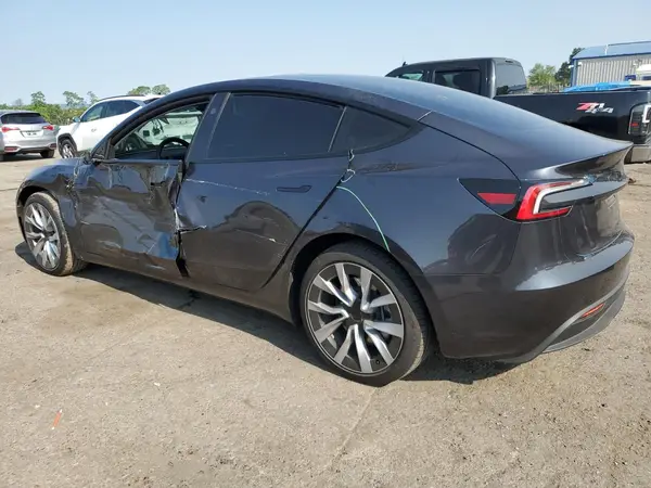 5YJ3E1EB0SF902974 2025 TESLA MODEL 3 - Image 2