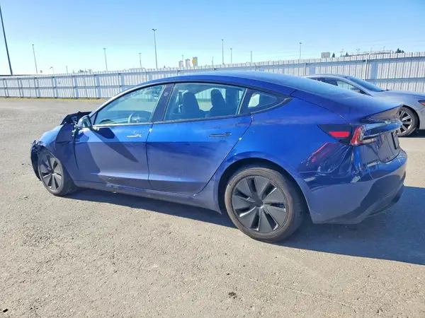 5YJ3E1EB0SF906152 2025 TESLA MODEL 3 - Image 2