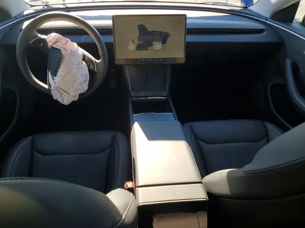 5YJ3E1EB0SF906152 2025 TESLA MODEL 3 - Image 8