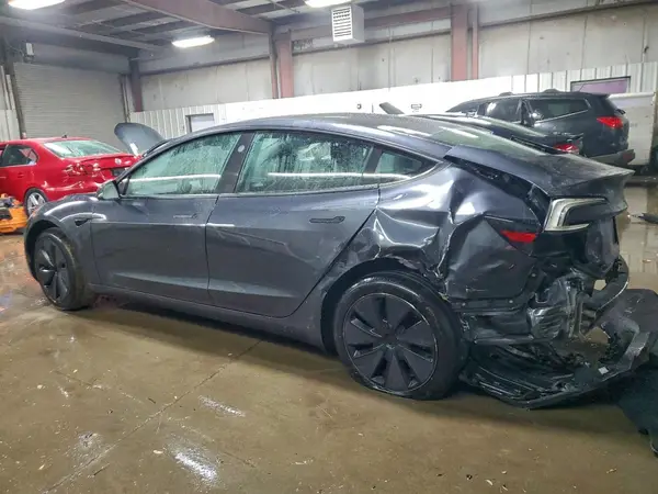 5YJ3E1EB0SF908290 2025 TESLA MODEL 3 - Image 2