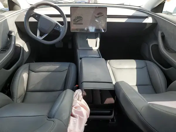 5YJ3E1EB0SF908810 2025 TESLA MODEL 3 - Image 8