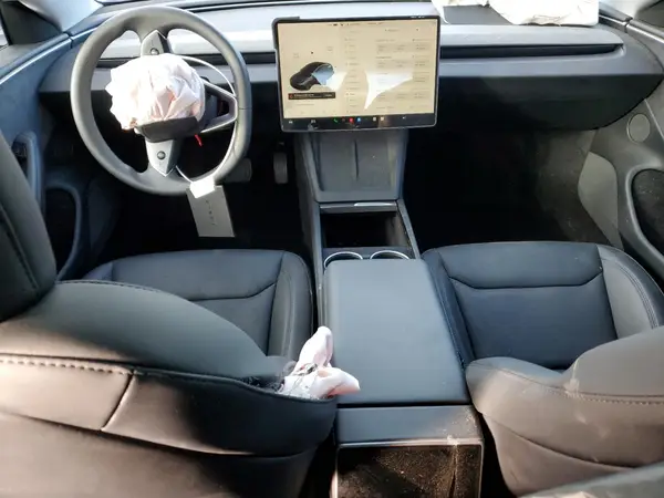 5YJ3E1EB0SF919337 2025 TESLA MODEL 3 - Image 8