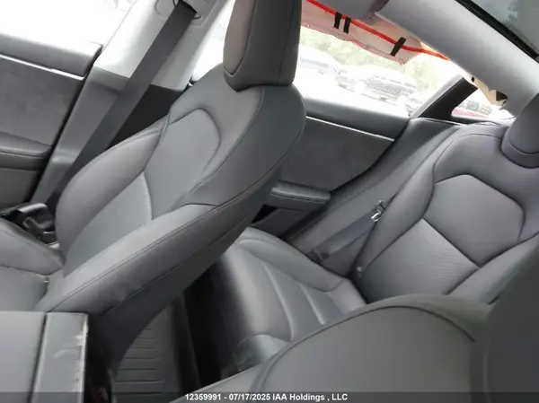 5YJ3E1EB0SF923033 2025 TESLA MODEL 3 - Image 8