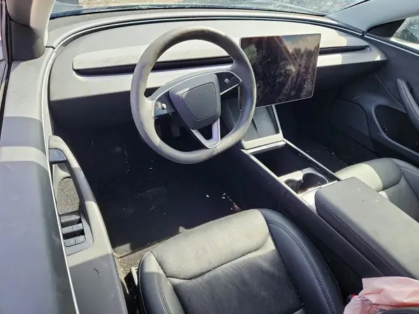 5YJ3E1EB0SF926417 2025 TESLA MODEL 3 - Image 8