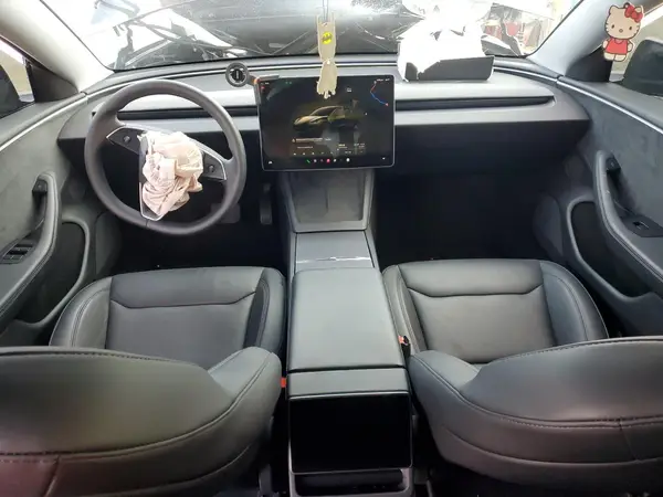 5YJ3E1EB0SF940124 2025 TESLA MODEL 3 - Image 8