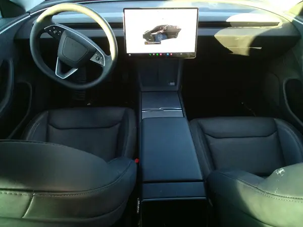 5YJ3E1EB0SF940754 2025 TESLA MODEL 3 - Image 8