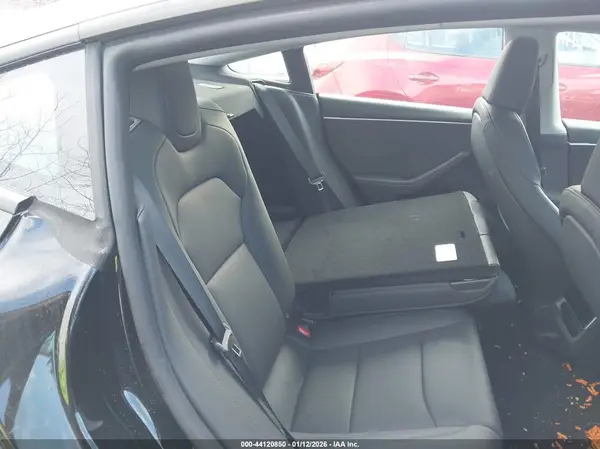 5YJ3E1EB0SF982731 2025 TESLA MODEL 3 - Image 8