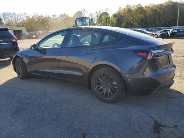 5YJ3E1EB0SF998511 2025 TESLA MODEL 3 - Image 2