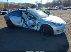 5YJ3E1EB1JF055249 2018 TESLA MODEL 3