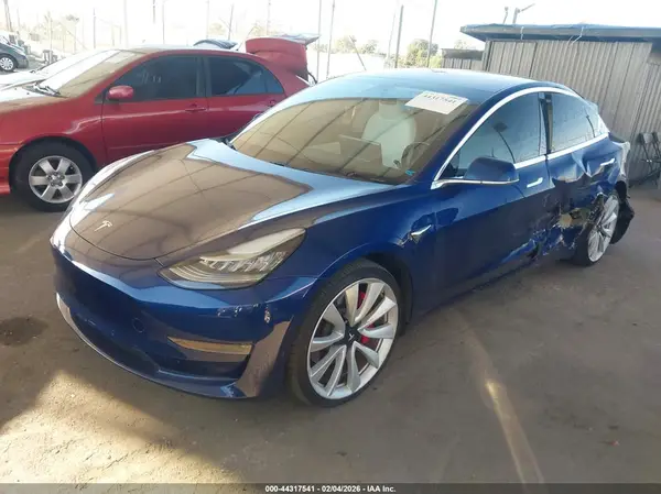 5YJ3E1EB1JF055669 2018 TESLA MODEL 3 - Image 2