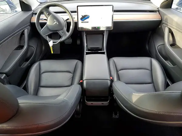 5YJ3E1EB1JF064646 2018 TESLA MODEL 3 - Image 8