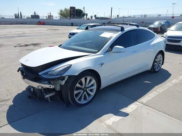 5YJ3E1EB1JF067515 2018 TESLA MODEL 3 - Image 2