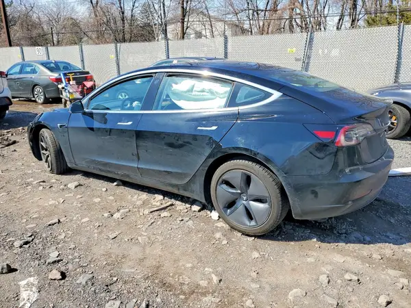 5YJ3E1EB1JF068244 2018 TESLA MODEL 3 - Image 2