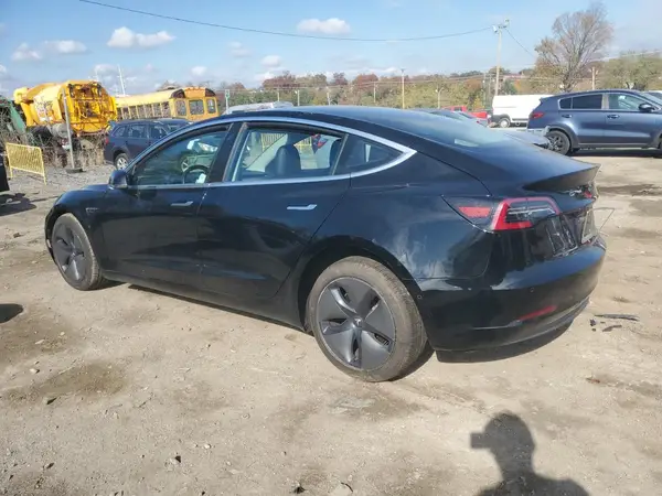 5YJ3E1EB1JF068518 2018 TESLA MODEL 3 - Image 2