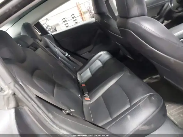 5YJ3E1EB1JF068650 2018 TESLA MODEL 3 - Image 8