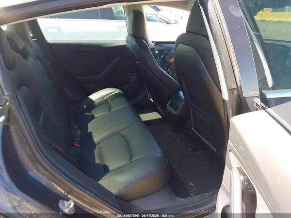 5YJ3E1EB1JF069104 2018 TESLA MODEL 3 - Image 8