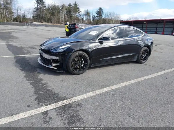 5YJ3E1EB1JF070494 2018 TESLA MODEL 3 - Image 2
