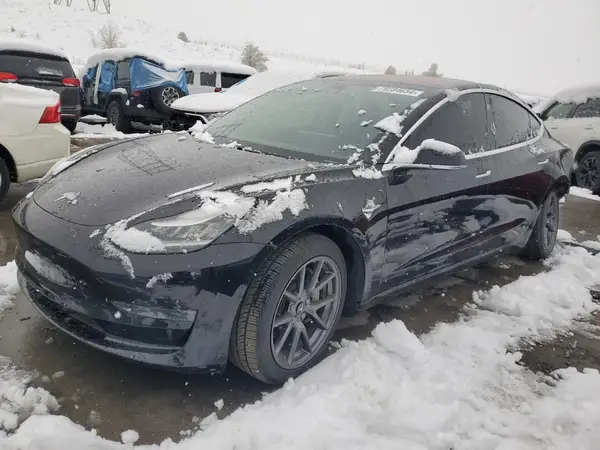 5YJ3E1EB1JF070804 2018 TESLA MODEL 3 - Image 1