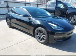 5YJ3E1EB1JF072021 2018 TESLA MODEL 3