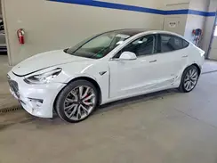 5YJ3E1EB1JF072570 2018 TESLA MODEL 3