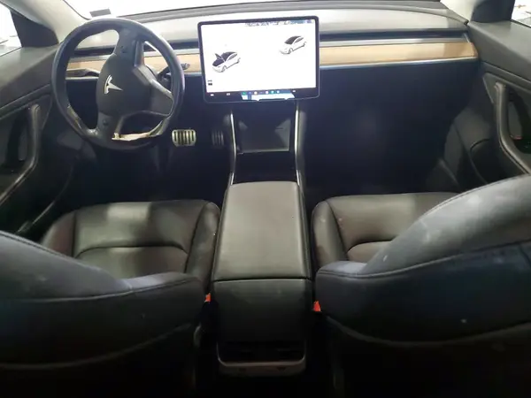 5YJ3E1EB1JF072570 2018 TESLA MODEL 3 - Image 8