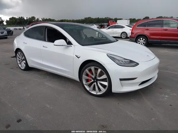 5YJ3E1EB1JF072732 2018 TESLA MODEL 3 - Image 1