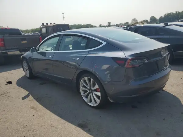 5YJ3E1EB1JF072956 2018 TESLA MODEL 3 - Image 2