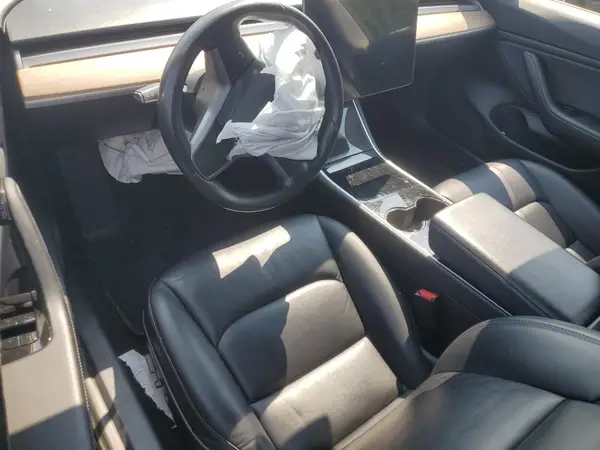 5YJ3E1EB1JF072956 2018 TESLA MODEL 3 - Image 8