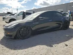 5YJ3E1EB1JF078594 2018 TESLA MODEL 3