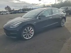 5YJ3E1EB1JF078627 2018 TESLA MODEL 3