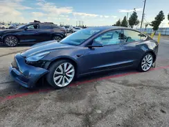 5YJ3E1EB1JF079244 2018 TESLA MODEL 3