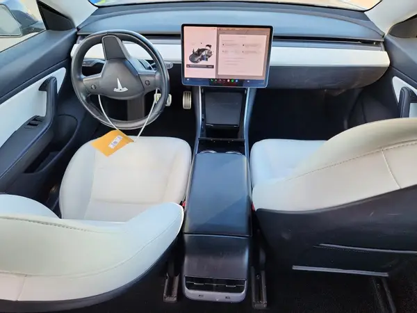 5YJ3E1EB1JF079244 2018 TESLA MODEL 3 - Image 8