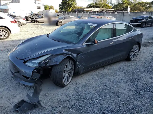 5YJ3E1EB1JF081933 2018 TESLA MODEL 3 - Image 1