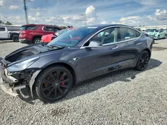 5YJ3E1EB1JF082936 2018 TESLA MODEL 3