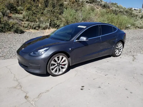 5YJ3E1EB1JF083018 2018 TESLA MODEL 3 - Image 1