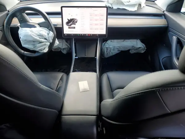 5YJ3E1EB1JF083049 2018 TESLA MODEL 3 - Image 8