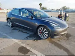 5YJ3E1EB1JF083052 2018 TESLA MODEL 3