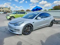 5YJ3E1EB1JF084735 2018 TESLA MODEL 3