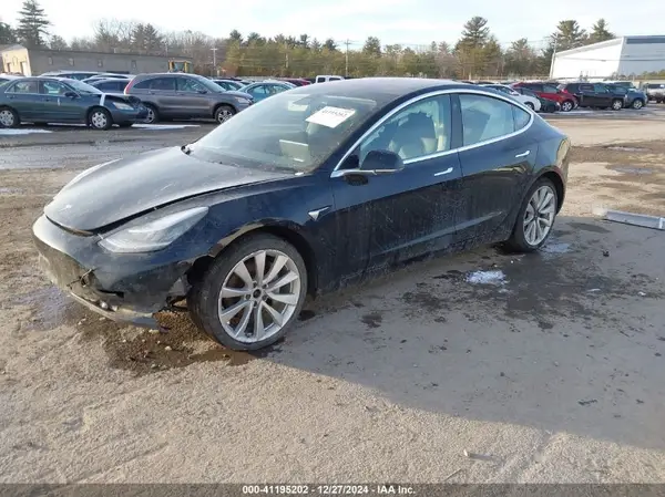 5YJ3E1EB1JF086551 2018 TESLA MODEL 3 - Image 2