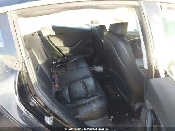 5YJ3E1EB1JF086551 2018 TESLA MODEL 3 - Image 8