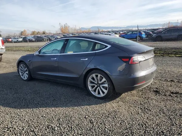 5YJ3E1EB1JF087148 2018 TESLA MODEL 3 - Image 2