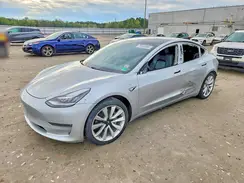 5YJ3E1EB1JF087666 2018 TESLA MODEL 3