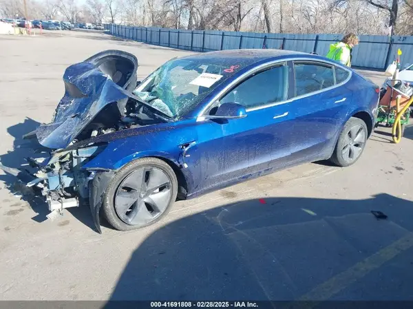 5YJ3E1EB1JF088283 2018 TESLA MODEL 3 - Image 2